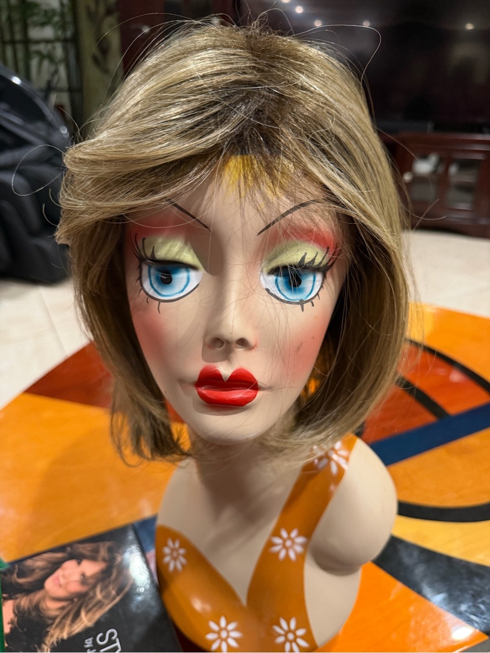 Jaclyn Smith Layered Synthetic Wig in Light Ash Blonde with Subtle Highlights - Picture 9 of 16